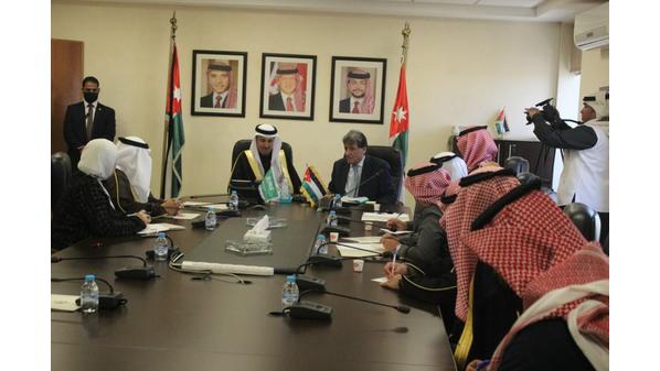 عزايزة يؤكد ضرورة تسريع الربط السككي بين الأردن والسعودية