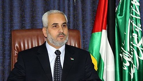 حماس تهاجم عباس وتطالب برحيل رئيس الوزراء رامي الحمد الله