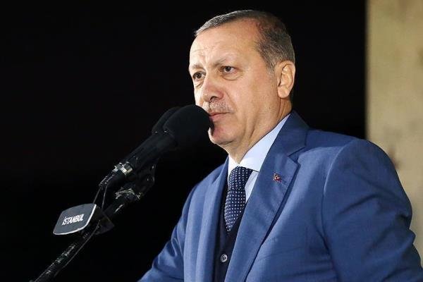 أردوغان يعلن عن قمة في اسطنبول بمشاركة فرنسا وألمانيا وروسيا لبحث النزاع السوري