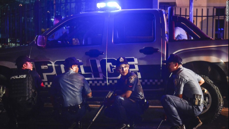 ارتفاع عدد ضحايا هجوم مانيلا إلى 34 قتيلا و54 مصابا..والرئاسة الفليبينية: الهجوم ليس إرهابيا