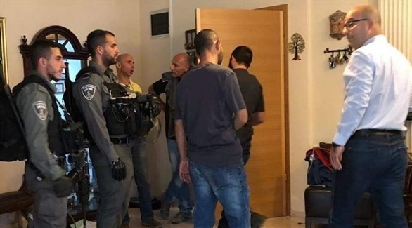 قوات الاحتلال الإسرائيلي تعتقل وزير شؤون القدس