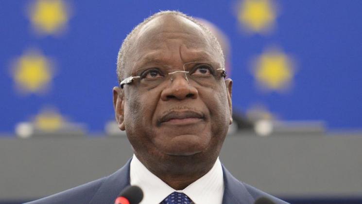 رئاسة مالي: تكليف وزير الدفاع السابق بتشكيل حكومة جديدة