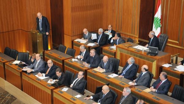 لبنان: إعادة انتخاب نبيه بري للبرلمان والحريري رئيسا للحكومة