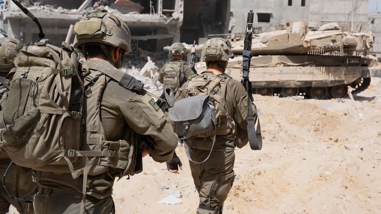 جيش إسرائيل يرحب باتفاق غزة.. ويدعو للاستعداد لإعادة الرهائن