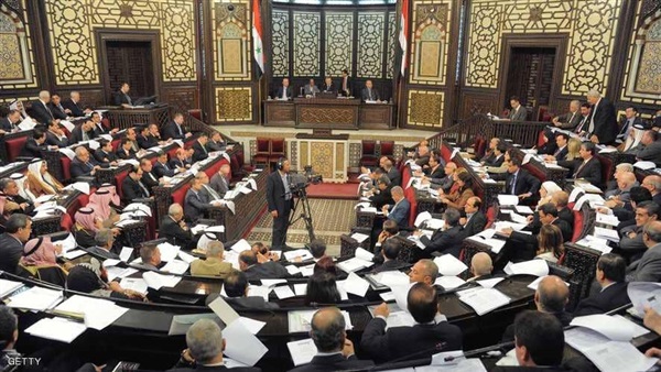 وزير المصالحة يفتح ملف المختطفين في البرلمان السوري