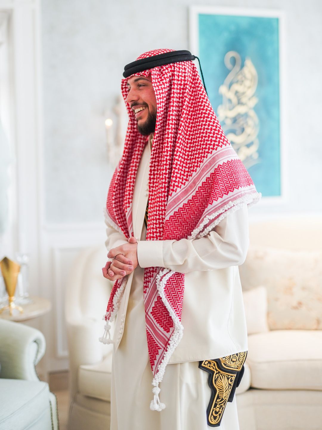 الديوان الملكي يهنئ ولي العهد بعيد ميلاده
