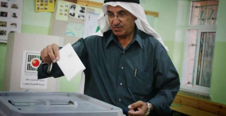 الحكومة الفلسطينية تصادق على اجراء تكميل الانتخابات المحلية