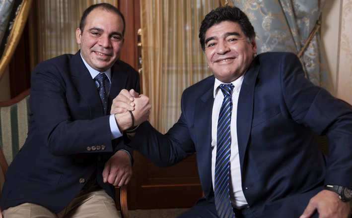 مارادونا يتوقع فوز الأمير علي بانتخابات الفيفا