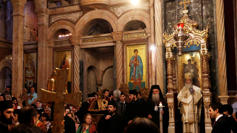 الخارجية الفلسطينية حول اقتحام كنيسة القيامة: يهودي عنصري متطرف يحمل ثقافة الفاشية