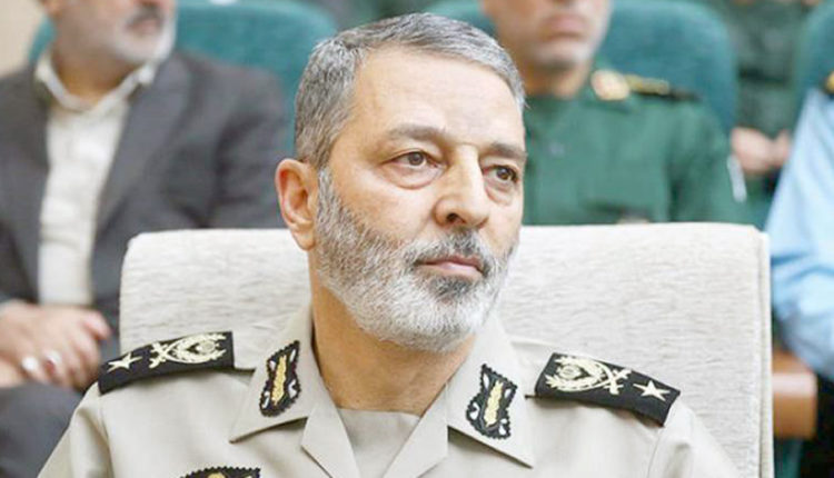 قائد الجيش الإيراني يرد على تهديد ترامب باستهداف 52 موقعاً في إيران