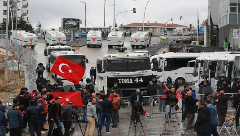 “ظلال التزوير” على الاستفتاء التركي محلياً ودولياً وكيفية تصويت المدن الكبرى والمعارضة تقول الإلغاء