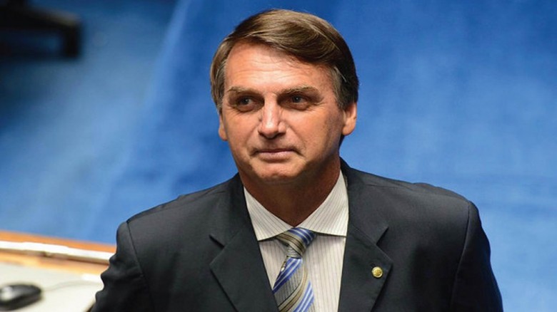 الرئيس البرازيلى يعين جنرالاً متقاعداً وزيراً للدفاع