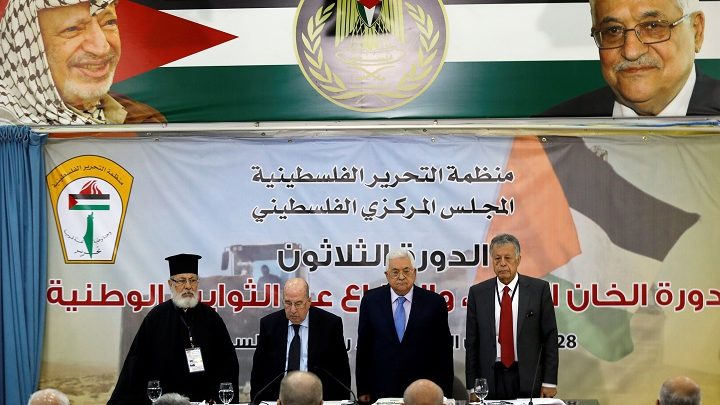 “المركزي” يقرر إنهاء التزامات المنظمة والسلطة مع الاحتلال ويفوض عباس والتنفيذية متابعة ذلك!