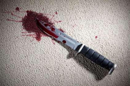 مزق زوجته بـ”الخنجر” وقتل شقيقه بالرصاص