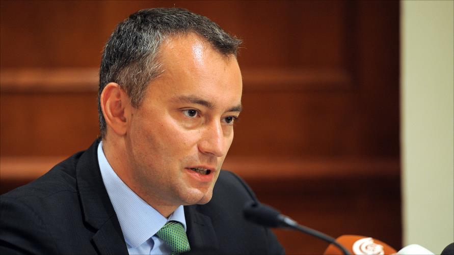 ملادينوف يستنكر بشدة التصريحات “التحريضية” للقيادي في حماس فتحي حماد