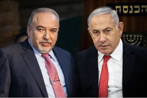 ليبرمان: نتنياهو سيقيم دولة فلسطينية ويبيع أمن إسرائيل