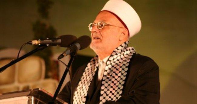 الشيخ عكرمة صبري يدعو إلى شد الرحال إلى المسجد الأقصى الثلاثاء القادم