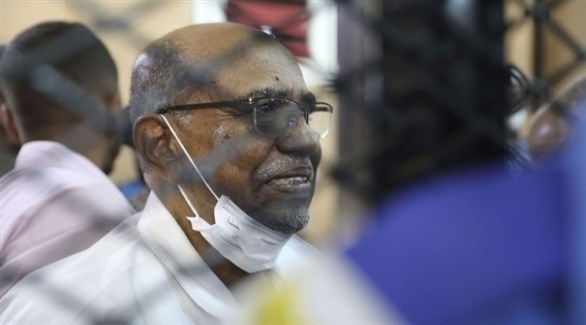 السودان يقرر تسليم البشير إلى “الجنائية”
