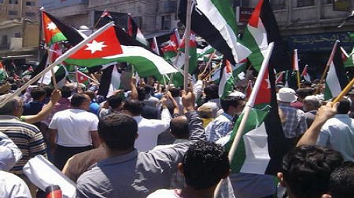 مسيرة في وسط البلد دعما لمواقف جلالة الملك المشرفة تجاه القدس ومقدساتها