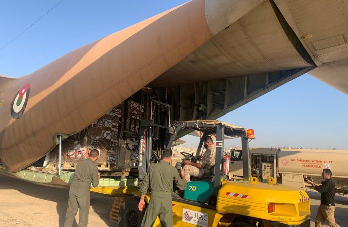 الخيرية الهاشمية ترسل طائرة مساعدات رابعة إلى لبنان