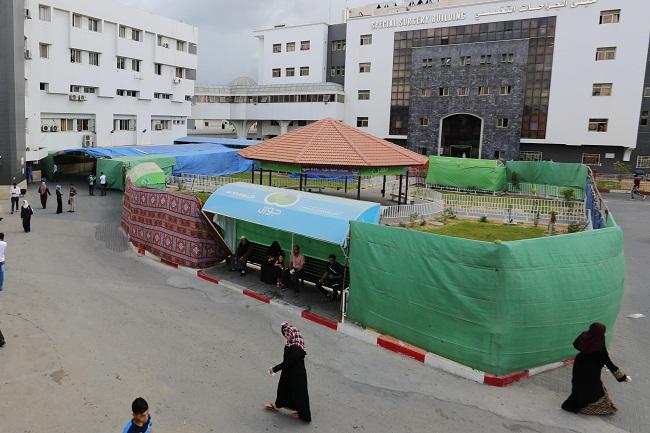 “خيام طبية” أمام مستشفيات قطاع غزة استعدادًا لمسيرة العودة