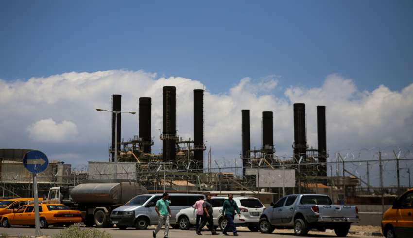 كهرباء غزة تعلن تشغيل “المولد الثالث” بعد إمداد المحطة بكميات الوقود