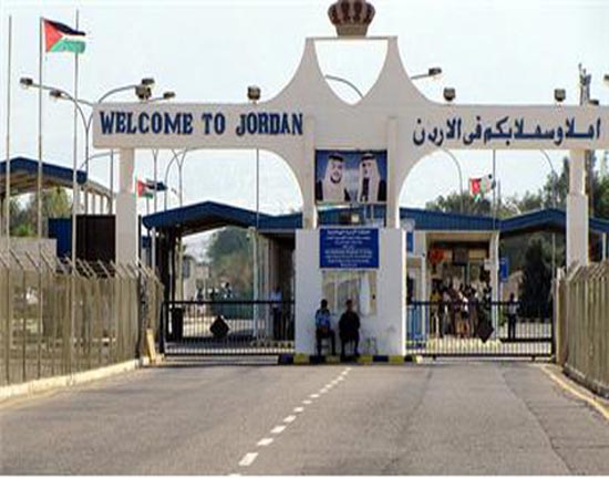 حركة السفر والشحن عبر معبر وادي الأردن خلال العيد