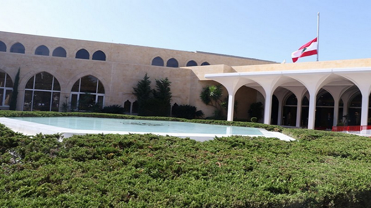 الخلافات حول”حزب الله” تعصف بالموقف اللبناني عشية القمة العربية