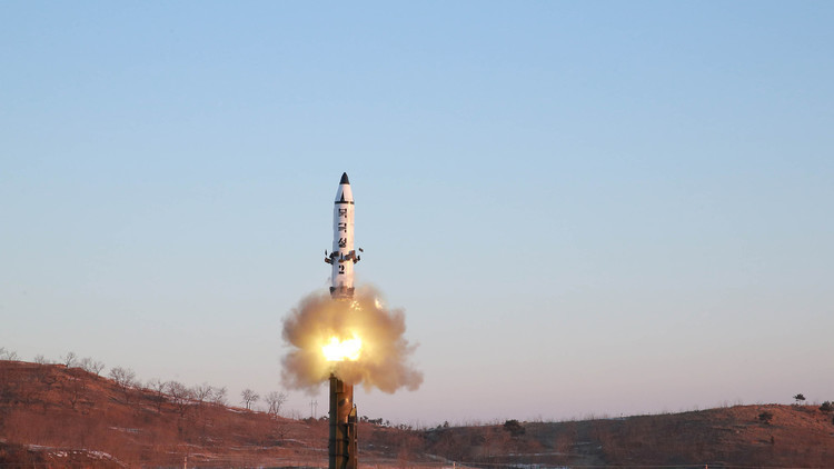 كوريا الشمالية أجرت اختبارا جديدا لمحرك صاروخي