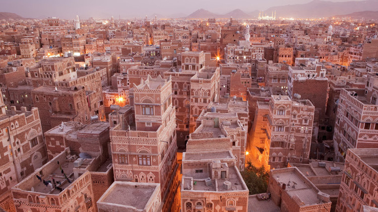 الحوثيون وحزب صالح يتفقون على “إزالة أسباب التوتر”