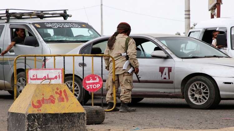 القبض على فريق إعلامي لـ”داعش” في عدن