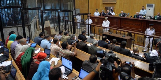 الإعدام لـ9 متهمين بقتل حارس محافظ البنك المركزي في مصر