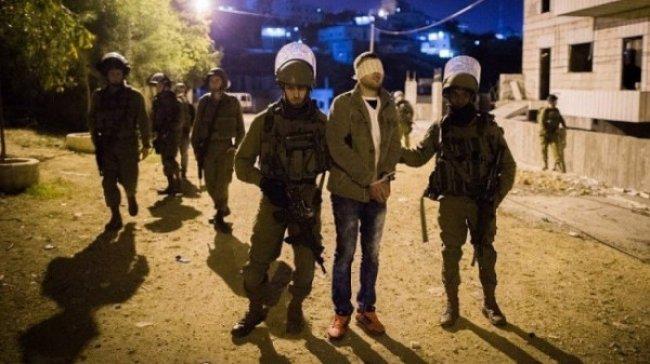 الإحتلال الإسرائيلي يعتقل 5 مواطنين فلسطينين ومواجهات على “دوار الشهداء” بجنين