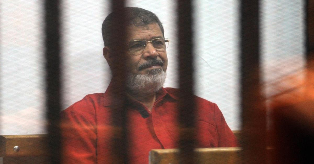 مصر: الحكم على محمد مرسي بالحبس 3 سنوات بتهمة “إهانة القضاء”
