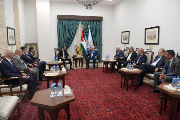 تفاصيل لقاء عباس بالوفد الأمني المصري في رام الله