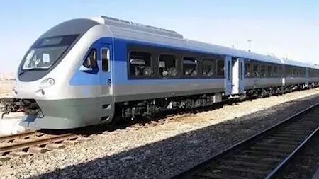 تحذير إسرائيلي يوقف قطارات مشهد في إيران