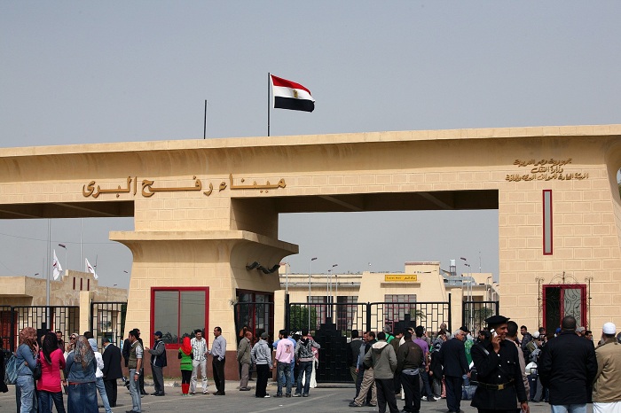 السلطات المصرية تقرر إغلاق معبر رفح بكلا الاتجاهين 6 أيام متتالية