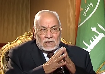 وفاة مهدي عاكف المرشد السابق للإخوان المسلمين بمستشفى القصر العيني