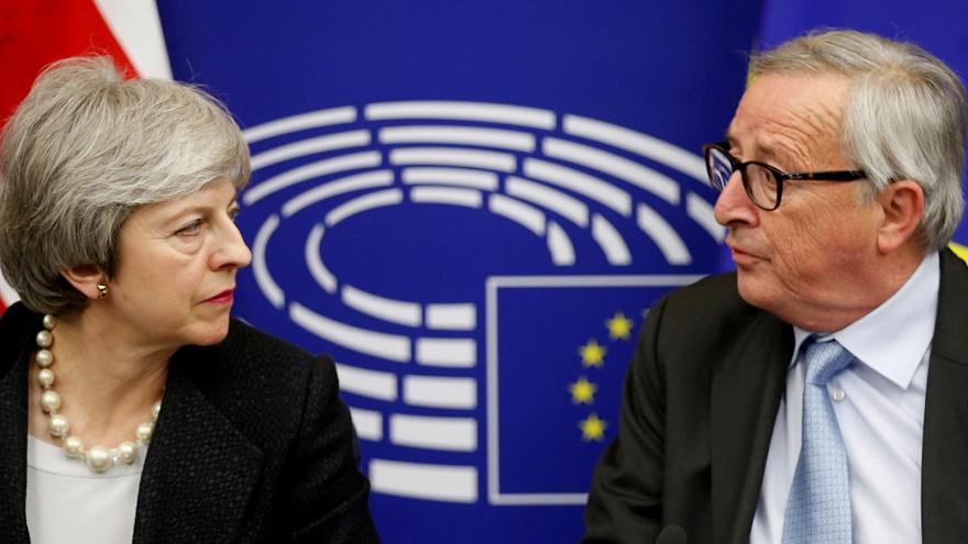 ماي تحصل على موافقة الاتحاد الأوروبي على صفقة معدلة لانسحاب بريطانيا