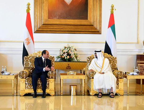 “بن زايد” لــ “السيسي: الإمارات تقف بقوة إلى جانب مصر فى حربها ضد الإرهاب