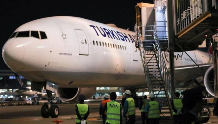 إصابة العشرات في طائرة تركية أثناء رحلة إلى أمريكا