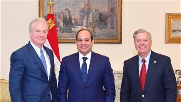 السيسي: جهود تسوية الصراع الفلسطيني الإسرائيلي يجب أن تتوافق مع “حل الدولتين” ومبادرة السلام العربية