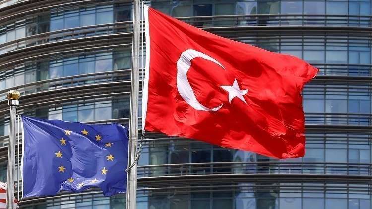 الاتحاد الأوروبي يبحث تمويل 3 مليارات يورو إضافية لاتفاق الهجرة مع تركيا