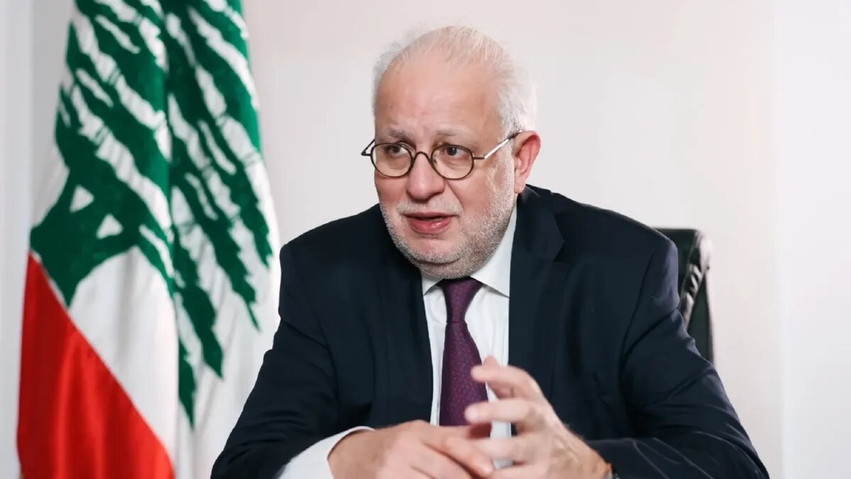 وزير لبناني: إيران تخلت عن لبنان مقابل “الإفراح عن أموالها”