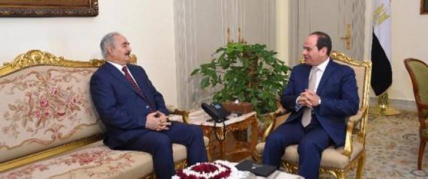 الرئيس المصري السيسي يلتقي المشير خليفة حفتر