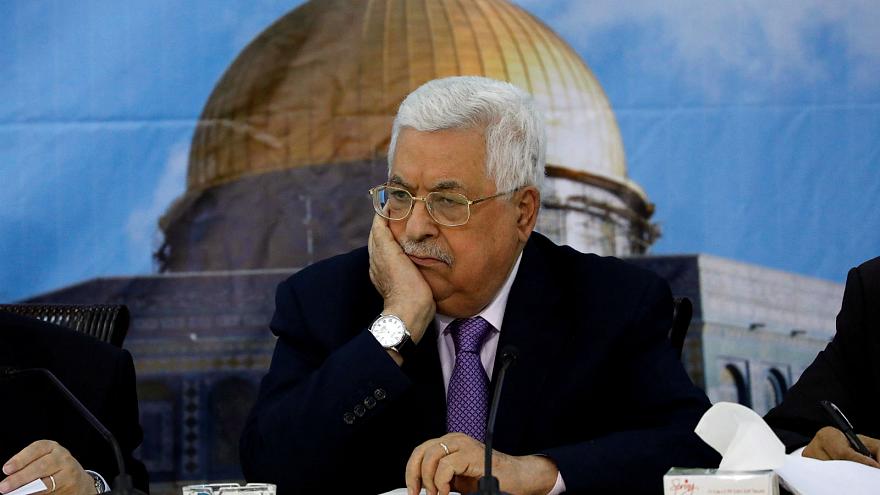 الرئيس الفلسطيني:قرصنة أموال المقاصة مسمار في نعش إتفاق باريس