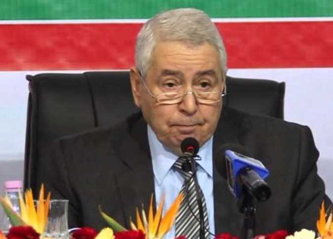 “بن صالح” يقيل الأمين العام للرئاسة الجزائرية