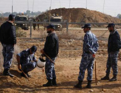 يديعوت: وساطة دولية لسحب فتيل التوتر على السياج الفاصل مع غزة في “يوم النكبة”