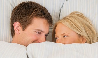 مفاهيم غريبة حول “العلاقة الحميمية”