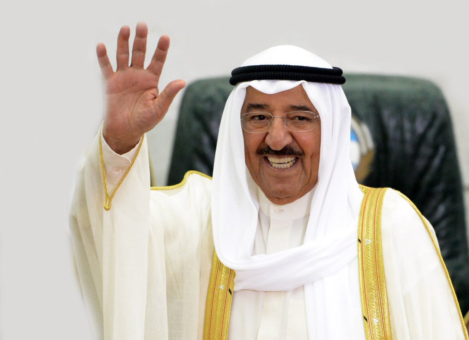 “نتابع بكل قلق وألم”... أمير الكويت يوجه دعوة إلى دول الخليج